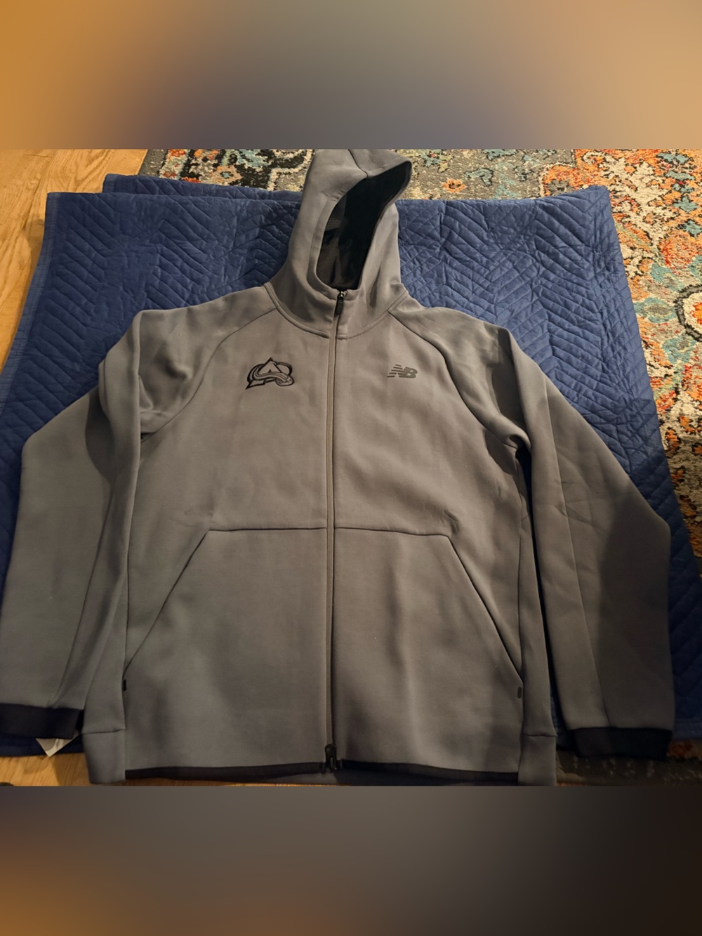 New Balance Men's Gray Full-Zip Performance Hoodie (used) (Large)